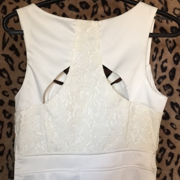 Great dress for a party! Cream satin w/lace detail - Picture 5 of 6